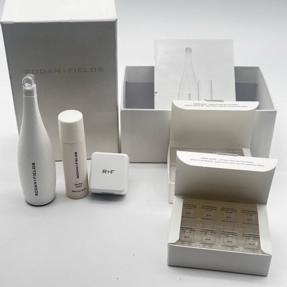 Rodan Fields -11 tips -PORE CLEANSING SYSTEM MD Cleans Pores Removes Blackheads - Picture 5 of 9